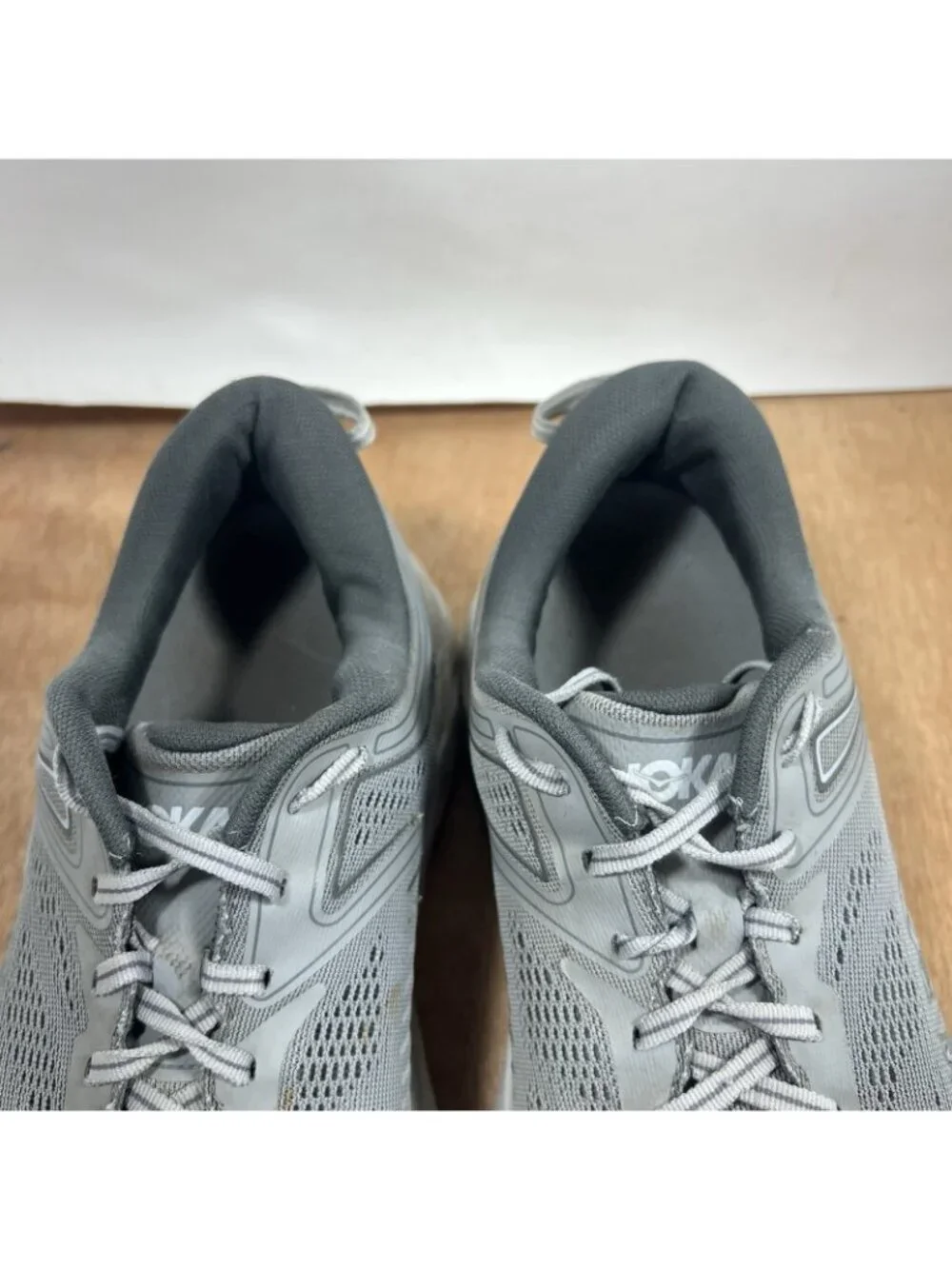 Hoka One One Bondi 7 Men's Size 11.5 Running Shoes Gray